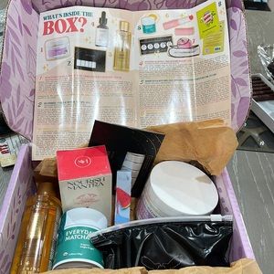 Glow Up My Thera Box (8 items)